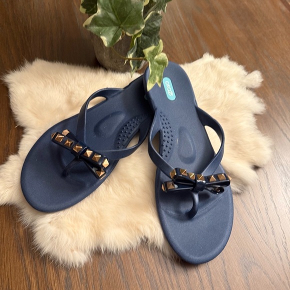 OKAB Chase Flip Flops size 10 - Picture 2 of 8